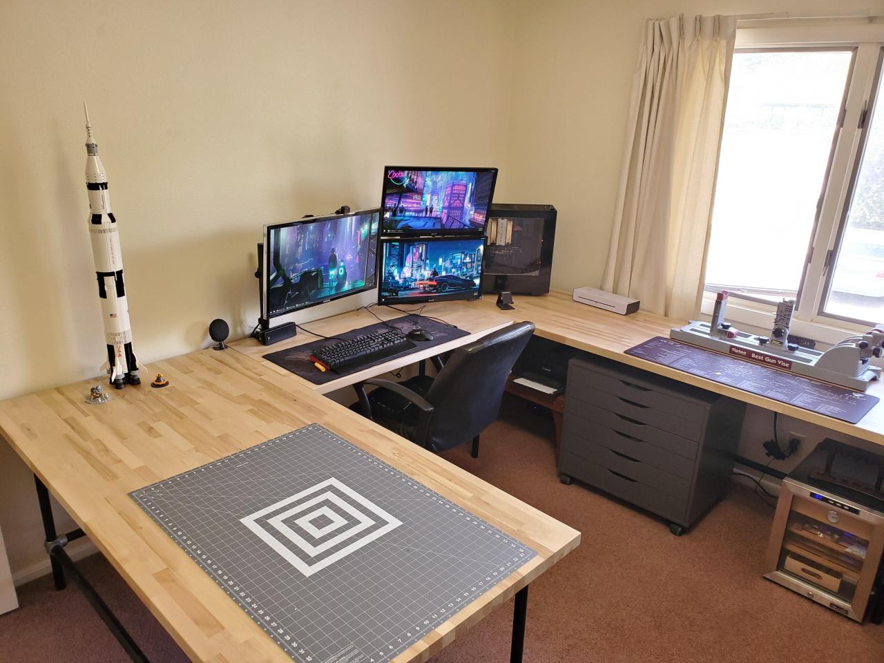 New U-Shaped Desk For The Battlestation | U Shaped Office Desk, Office  Furniture Layout, Home Office Design