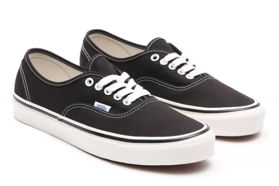 Vans Authentic 44 Dx: Sự Tinh Tế Và Phong Cách