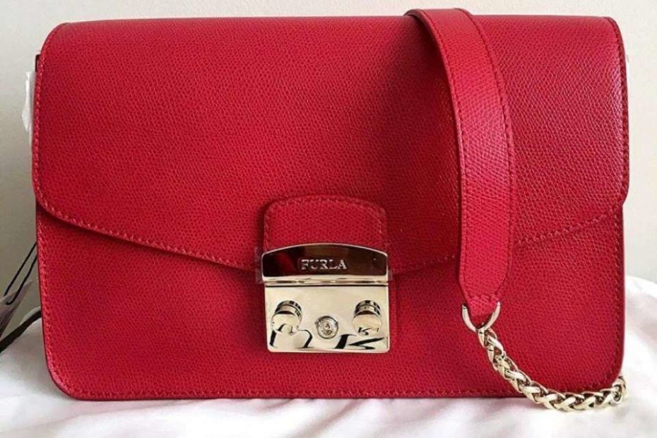 Túi Furla Chính Hãng: Sự Sang Trọng Và Đẳng Cấp