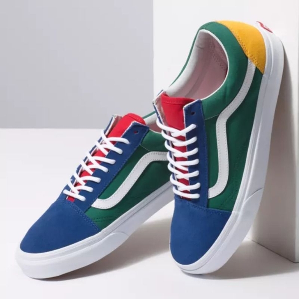 Vans Red Blue Yellow: Sự Kết Hợp Màu Sắc Độc Đáo