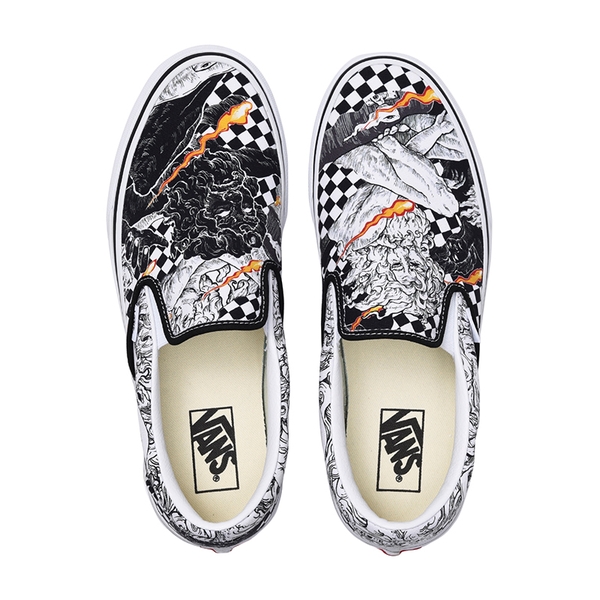 Vans Slip On Customs: Sáng Tạo Phong Cách Riêng Của Bạn