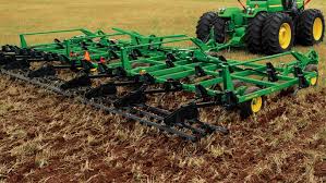 Field Cultivator Vs Chisel Plow: What Is The Difference?