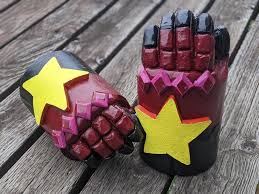 How To Make Garnet’S Gauntlets: A Diy Guide